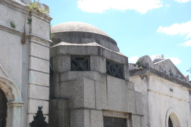 recoletacemetery3.jpg