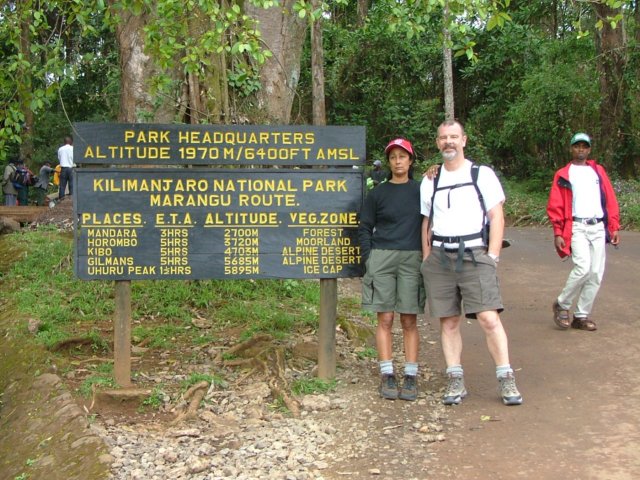 entrancetothekilimanjaropark.jpg